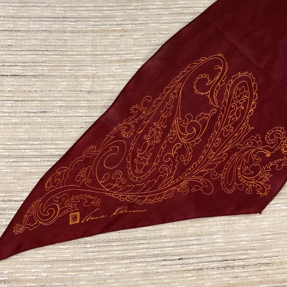 Three scarves! - Picture 5 of 9